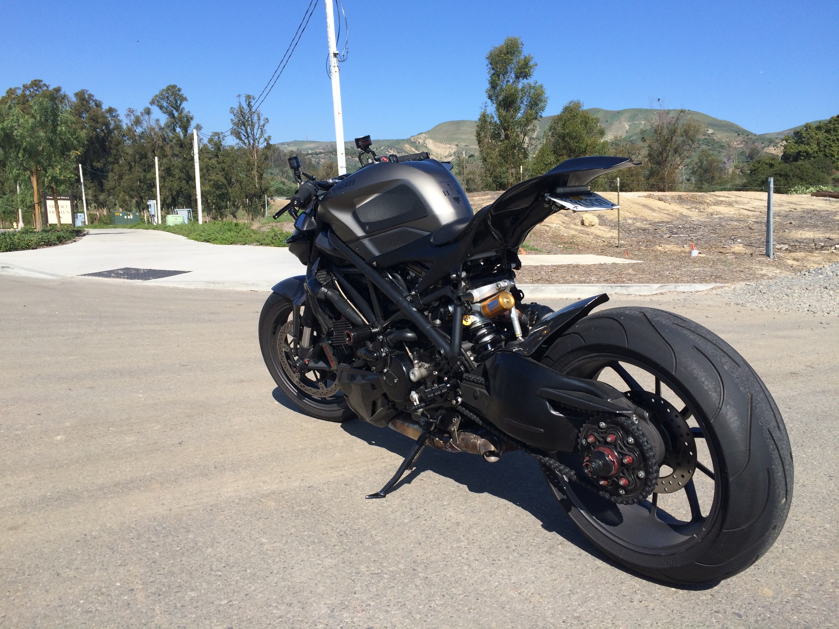 2010 Ducati Streetfighter photo 107